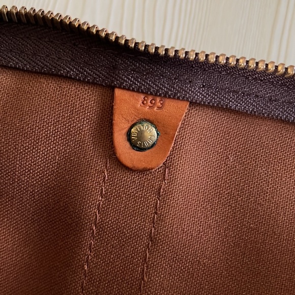 Vintage '80s LOUIS VUITTON Keepall Luggage Bag - Picture 7 of 17